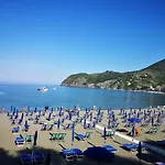 Elegant And Sea View Excelsior * Levanto