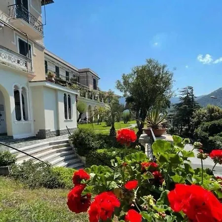 Elegant And Sea View Excelsior Apartment *