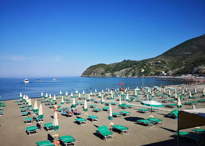 Elegant And Sea View Excelsior 아파트 *