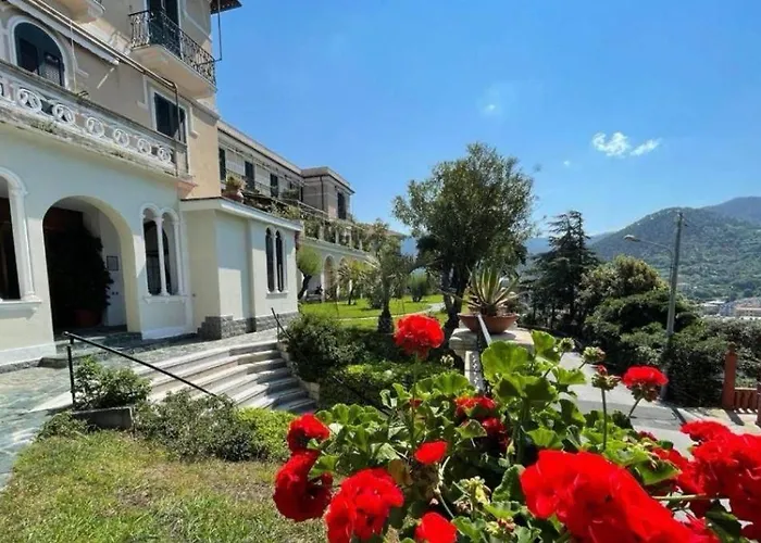 Elegant And Sea View Excelsior 아파트 *