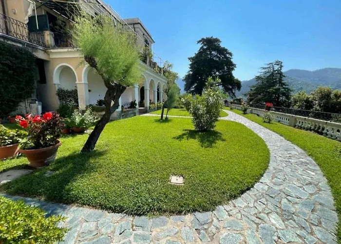 Elegant And Sea View Excelsior 아파트