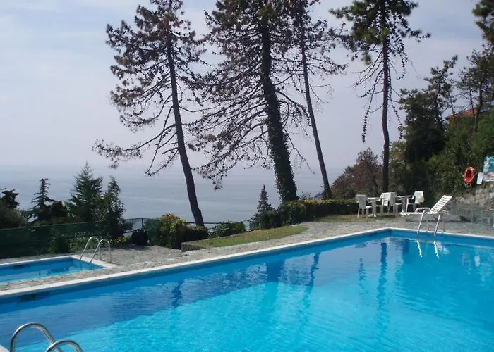 Elegant And Sea View Excelsior 아파트