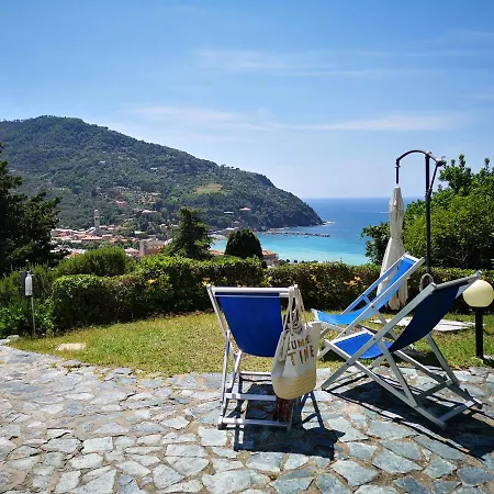 Elegant And Sea View Excelsior * Levanto