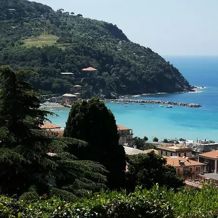 Elegant And Sea View Excelsior Appartement Levanto