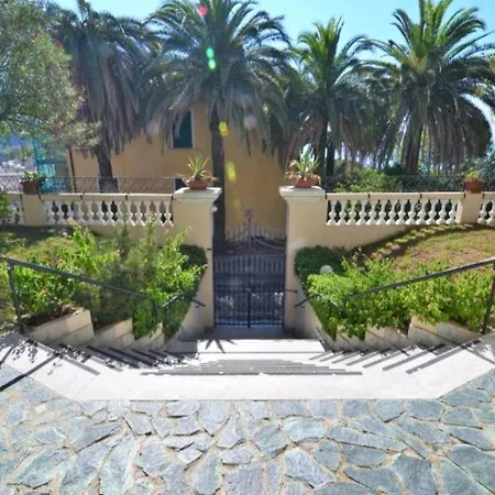 Elegant And Sea View Excelsior