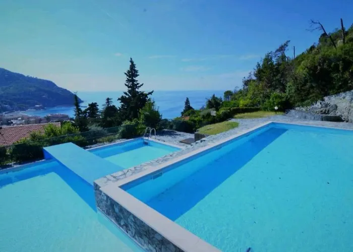 Elegant And Sea View Excelsior