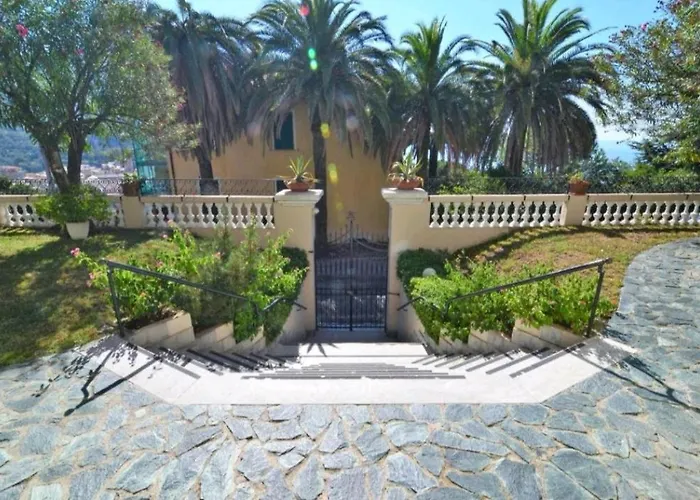 Elegant And Sea View Excelsior
